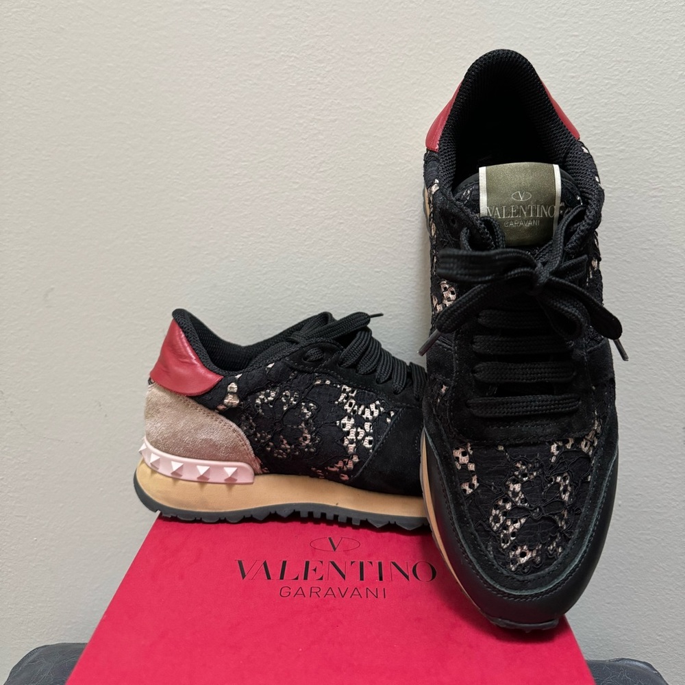 VALENTINO Garavani Sneakers